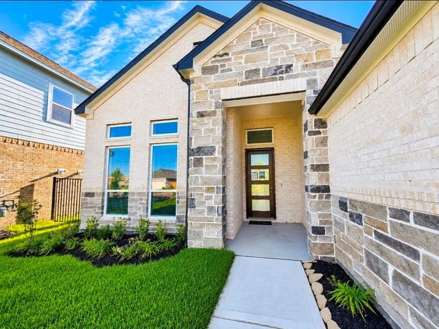 2825 Golden Isle Drive, Texas City, TX 77568