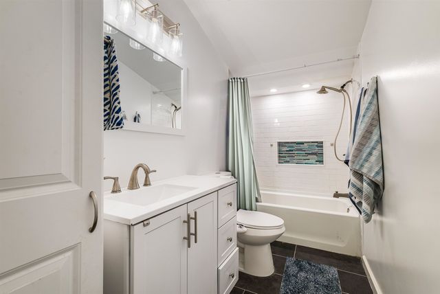 806 RANDOLPH ST, Staunton, VA 24401