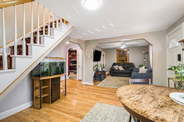 806 RANDOLPH ST, Staunton, VA 24401