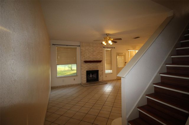 8622 PINEY CREEK BND, Austin, TX 78745