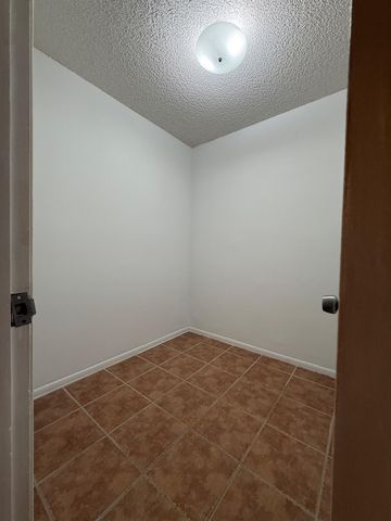 10253 SW 57th Court, Cooper City, FL 33328