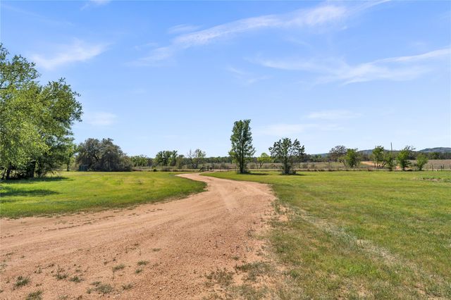 6475 County Road 216, Llano, TX 78643