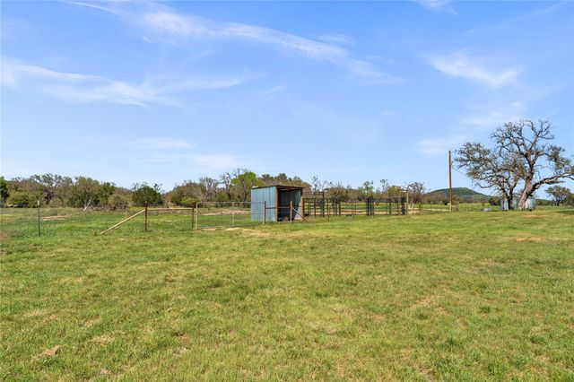 6475 County Road 216, Llano, TX 78643