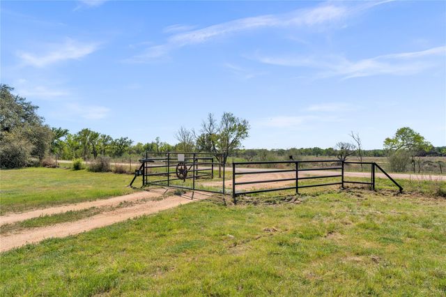 6475 County Road 216, Llano, TX 78643