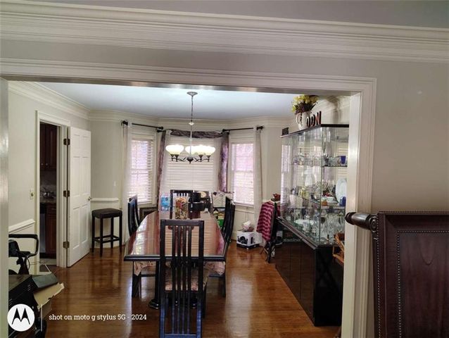 5121 Huntshire Lane, Lilburn, GA 30047