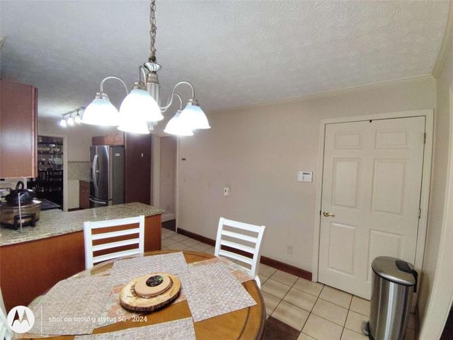 5121 Huntshire Lane, Lilburn, GA 30047