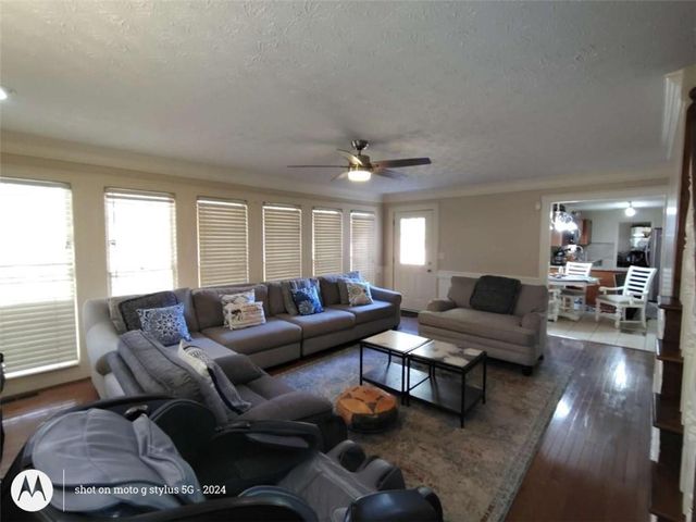 5121 Huntshire Lane, Lilburn, GA 30047