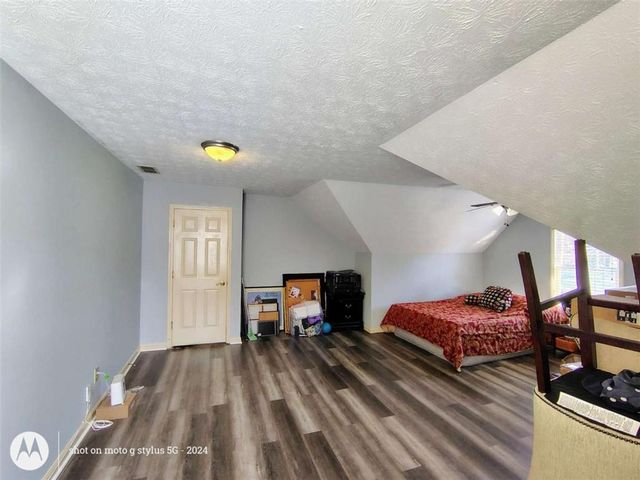 5121 Huntshire Lane, Lilburn, GA 30047