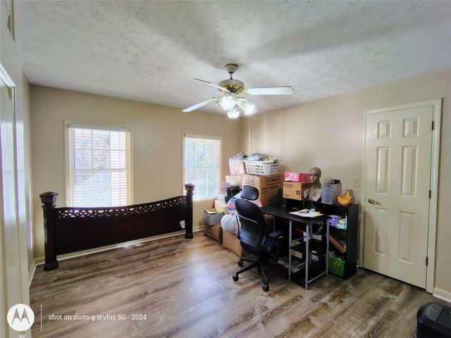 5121 Huntshire Lane, Lilburn, GA 30047