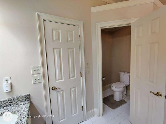 5121 Huntshire Lane, Lilburn, GA 30047