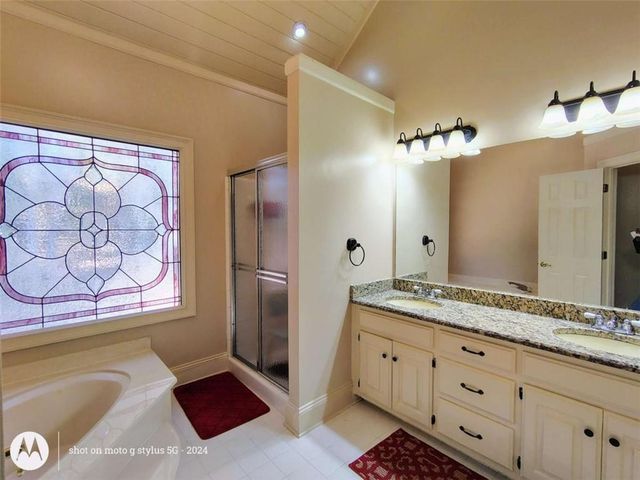 5121 Huntshire Lane, Lilburn, GA 30047