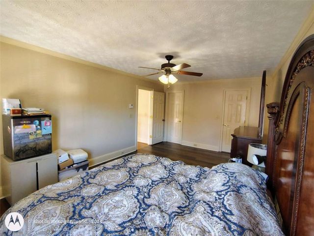 5121 Huntshire Lane, Lilburn, GA 30047