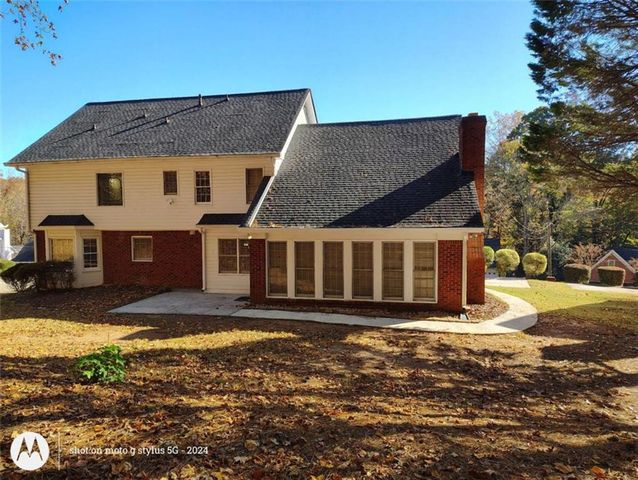 5121 Huntshire Lane, Lilburn, GA 30047