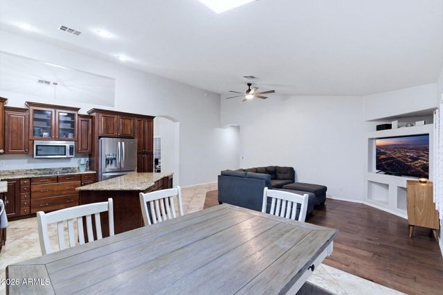 24029 N 82ND Avenue, Peoria, AZ 85383