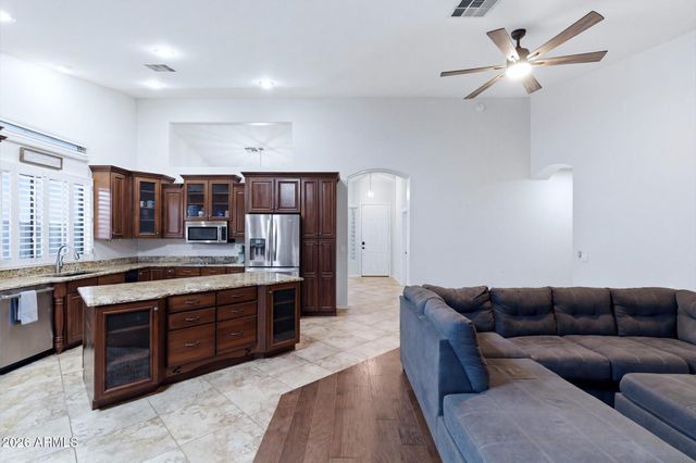 24029 N 82ND Avenue, Peoria, AZ 85383