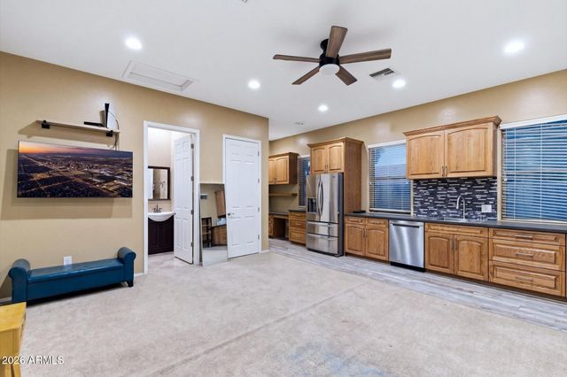 24029 N 82ND Avenue, Peoria, AZ 85383