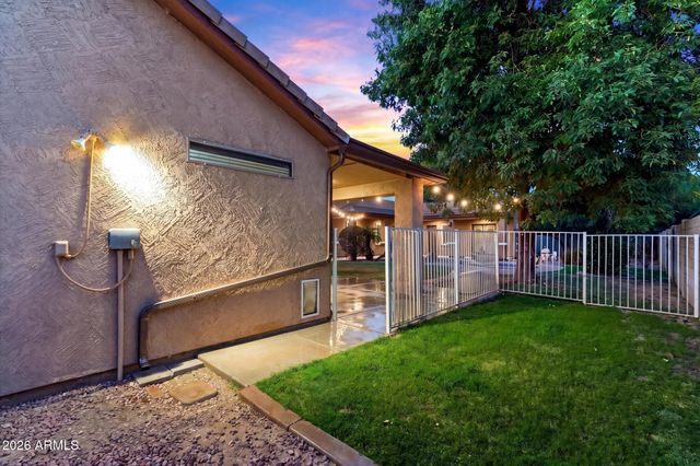 24029 N 82ND Avenue, Peoria, AZ 85383