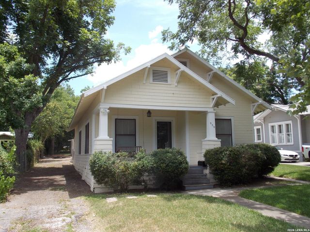 959 Lee Street, New Braunfels, TX 78130