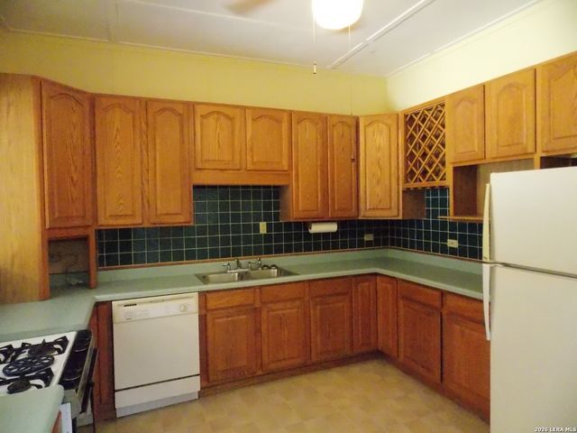 959 Lee Street, New Braunfels, TX 78130