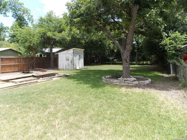 959 Lee Street, New Braunfels, TX 78130