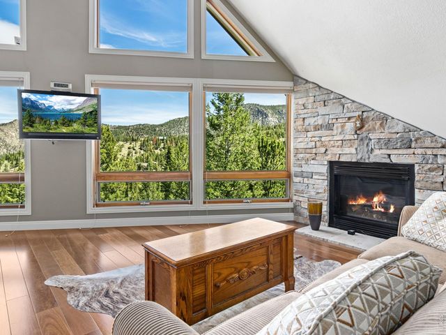 1705 Hummingbird Dr, Estes Park, CO 80517
