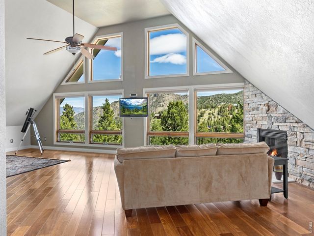 1705 Hummingbird Dr, Estes Park, CO 80517