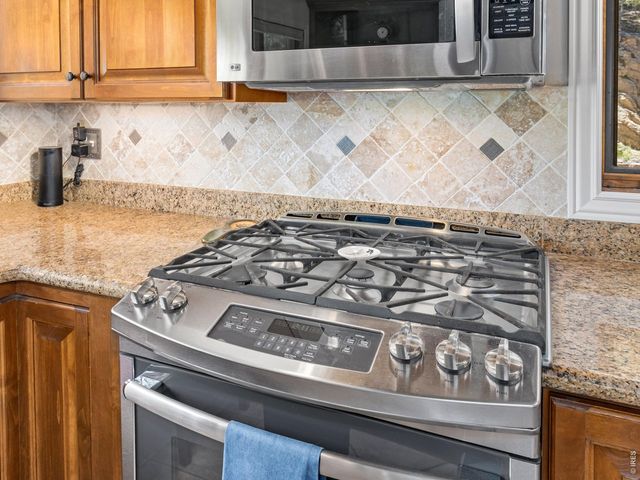 1705 Hummingbird Dr, Estes Park, CO 80517