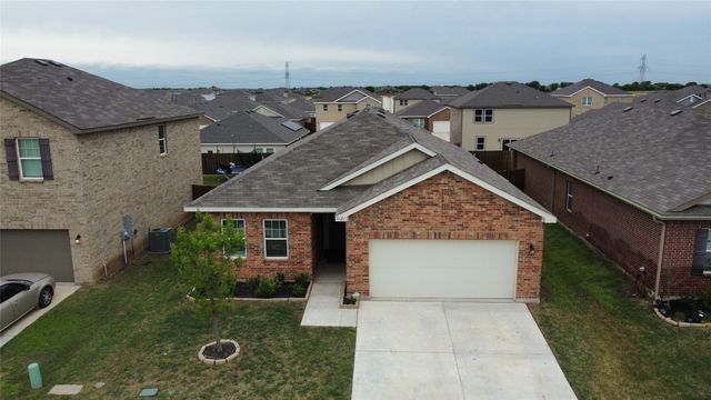 5621 Mcmahan Lane, Fort Worth, TX 76036