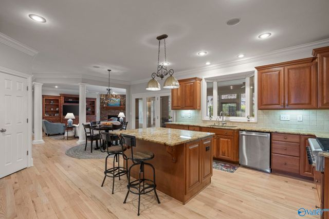 141 Brooks Circle, Brownsboro, AL 35741