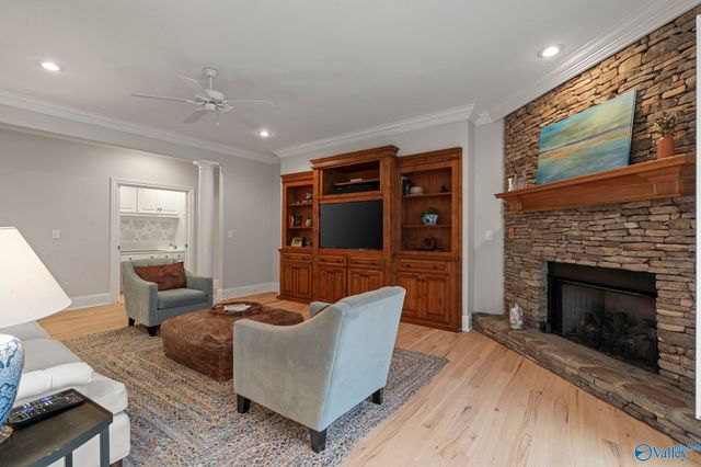 141 Brooks Circle, Brownsboro, AL 35741