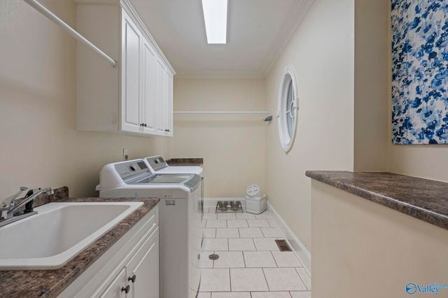 141 Brooks Circle, Brownsboro, AL 35741