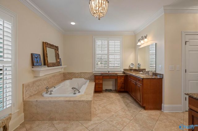 141 Brooks Circle, Brownsboro, AL 35741