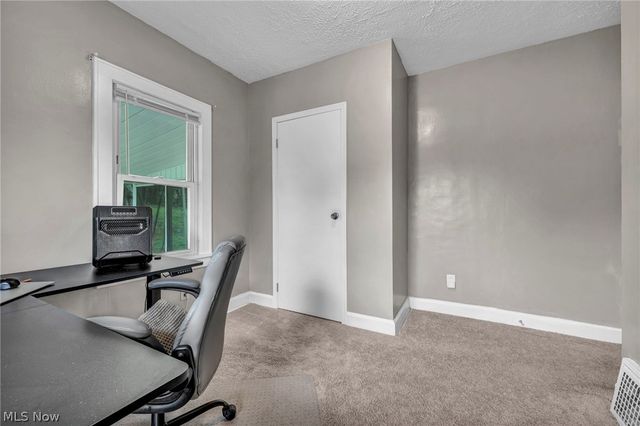 6854 Hillway Avenue NW, North Canton, OH 44720