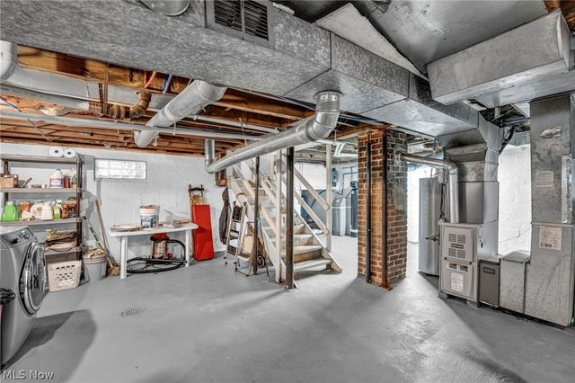 6854 Hillway Avenue NW, North Canton, OH 44720