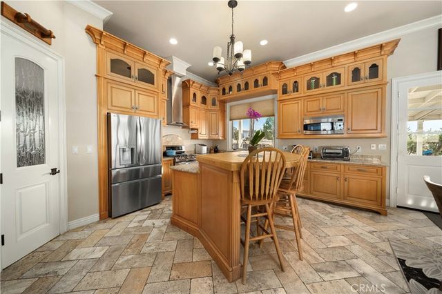 35655 52nd Street E, Palmdale, CA 93552