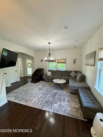 5 Willow Avenue, Matawan, NJ 07747