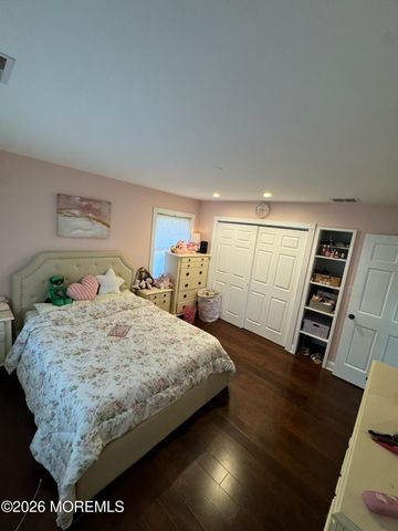 5 Willow Avenue, Matawan, NJ 07747