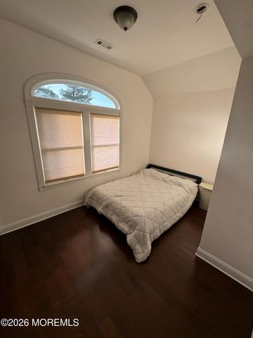 5 Willow Avenue, Matawan, NJ 07747