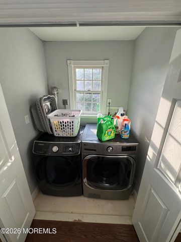 5 Willow Avenue, Matawan, NJ 07747