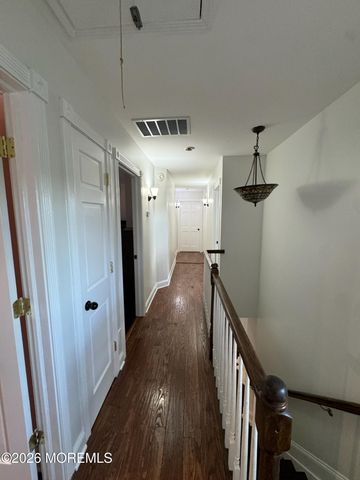 5 Willow Avenue, Matawan, NJ 07747