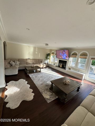 5 Willow Avenue, Matawan, NJ 07747