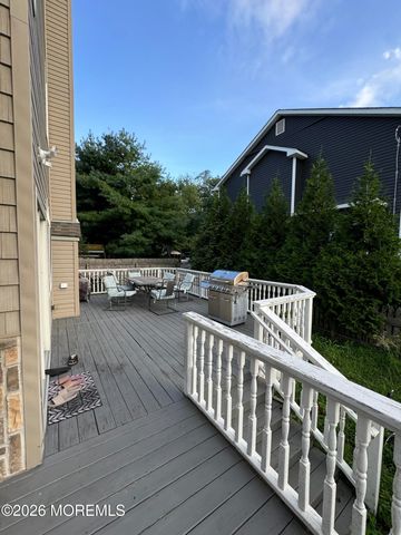 5 Willow Avenue, Matawan, NJ 07747