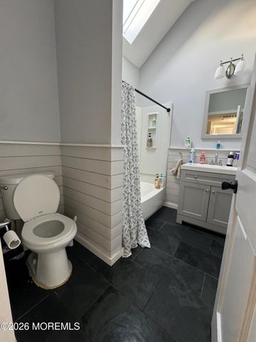 5 Willow Avenue, Matawan, NJ 07747