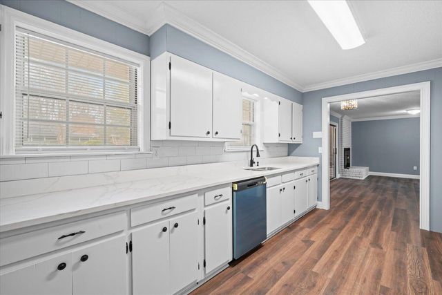 129 Lisa Lane, Dalton, GA 30720
