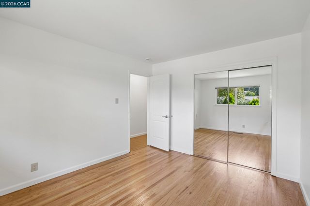 8 Bristol Ct, Pleasant Hill, CA 94523