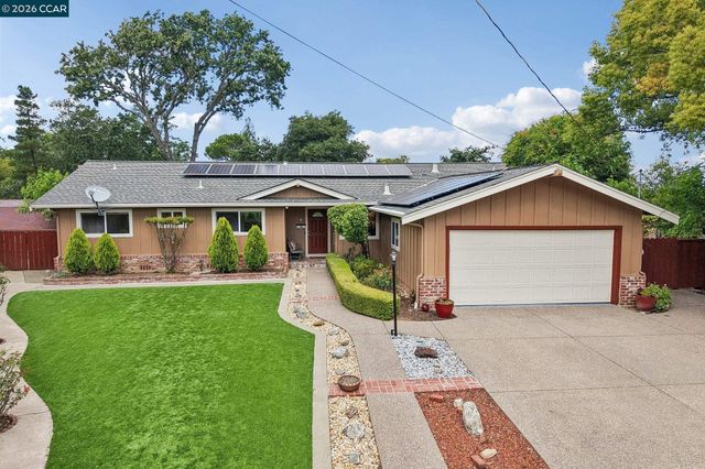 8 Bristol Ct, Pleasant Hill, CA 94523
