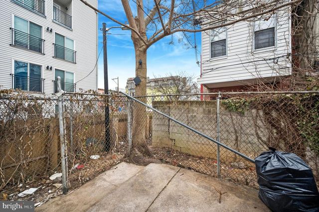 1702 N STILLMAN ST, Philadelphia, PA 19121