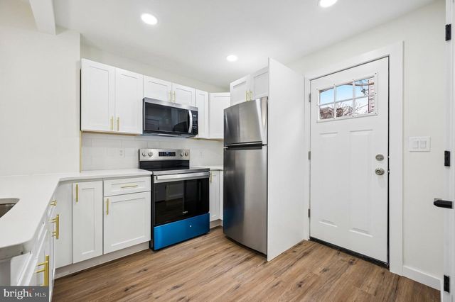 1702 N STILLMAN ST, Philadelphia, PA 19121