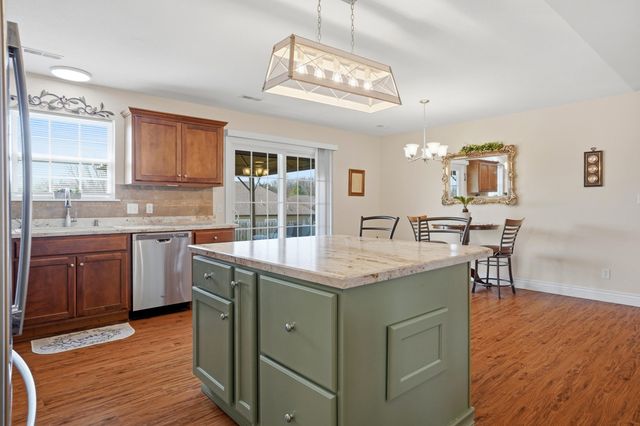 7630 GOLDEN WILLOW DR, Columbia, MO 65202