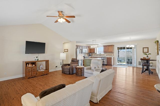 7630 GOLDEN WILLOW DR, Columbia, MO 65202